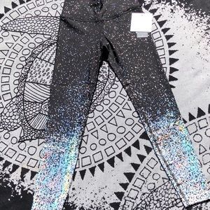 ✨NWT Beyond Yoga High Waist Midi Legging